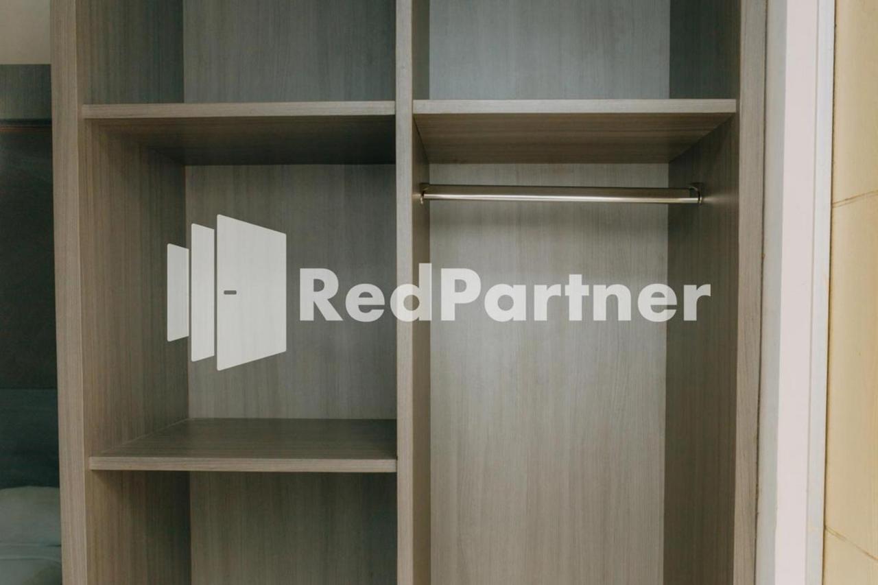 We Stay Residence Redpartner Surabaya Eksteriør bilde