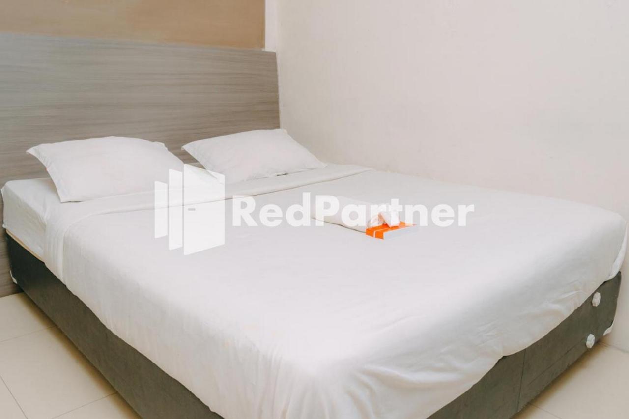 We Stay Residence Redpartner Surabaya Eksteriør bilde