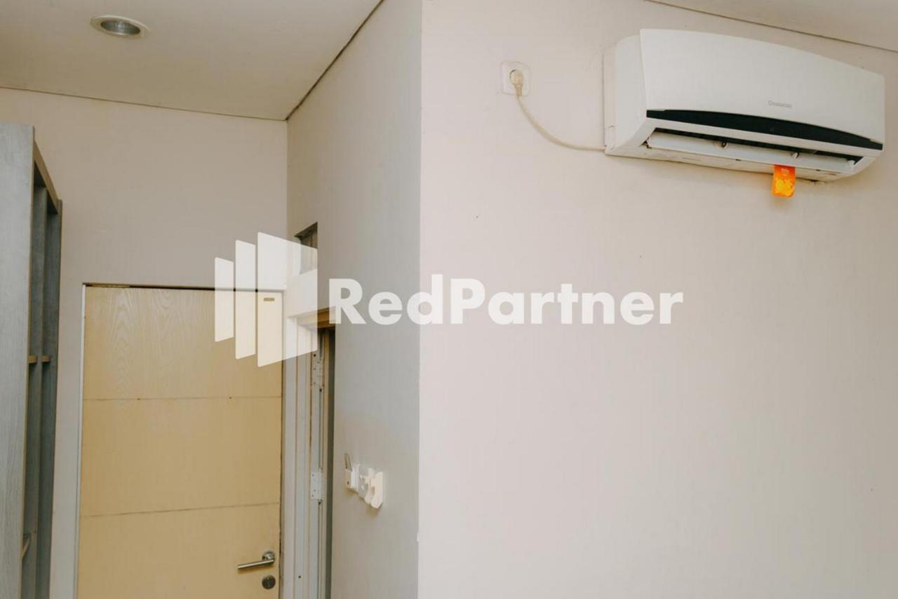 We Stay Residence Redpartner Surabaya Eksteriør bilde
