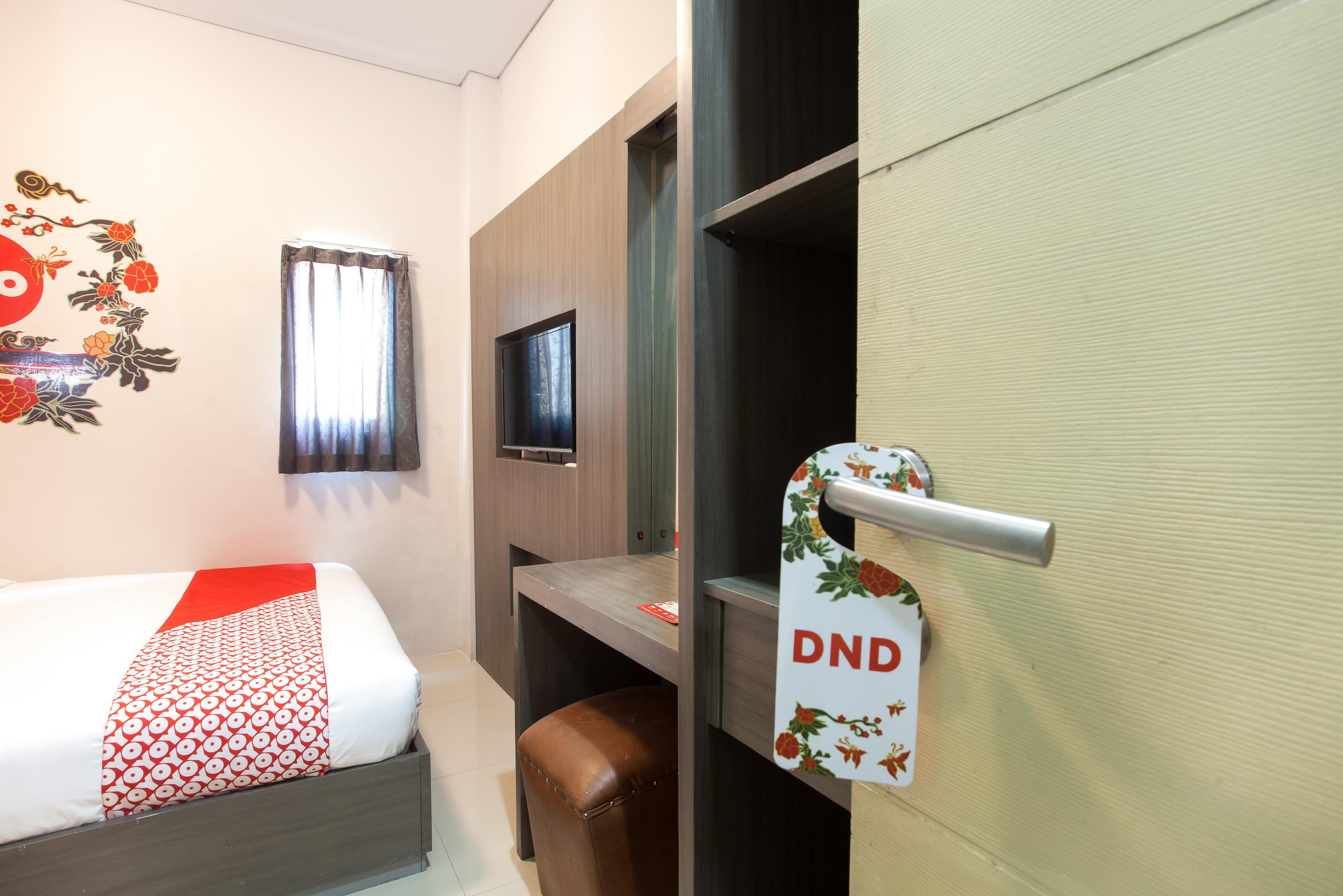 We Stay Residence Redpartner Surabaya Eksteriør bilde